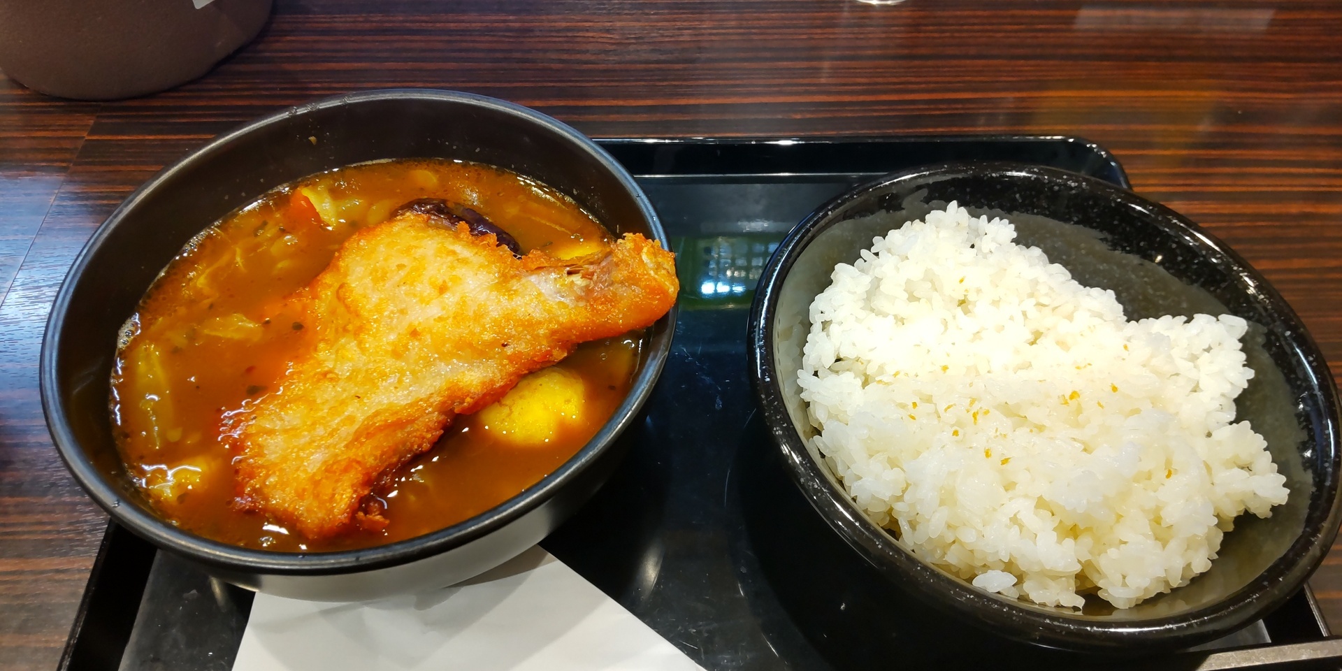 CoCo壱番屋　骨付きチキンスープカレー　中辛　5個セット　レトルト　① Amazon | coco壱番屋 カレー レトルト 骨付き チキンスープ